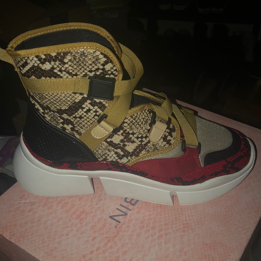 Shoes